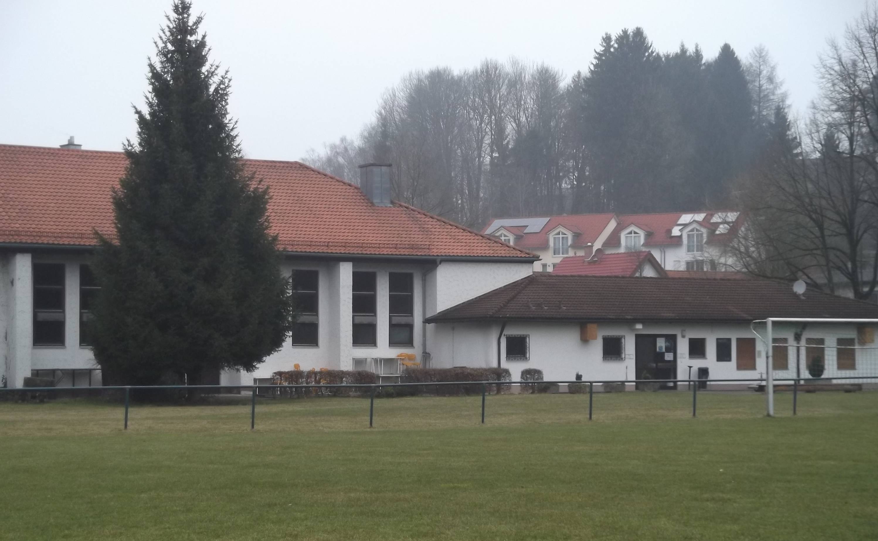 ATSV-Halle mit Umkleide- und Duschkabinen-Bau, 2015